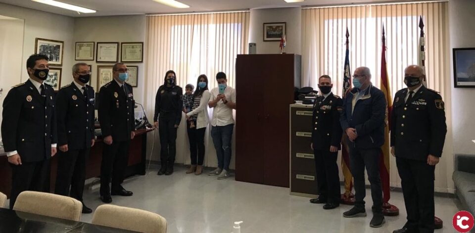 El intendente de la Policía Local Fernando Aldave recibe la medalla al Mérito Policial por su entrega y profesionalidad con Alicante