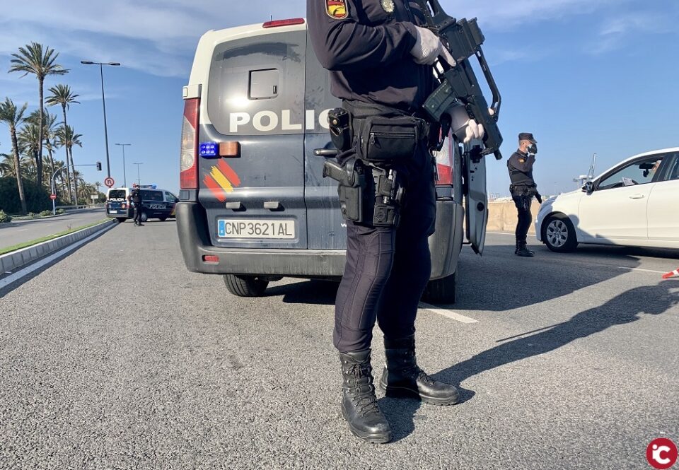 La Policía Nacional detiene a 293 personas que usaron permisos de conducir venezolanos falsos para obtener el carnet español