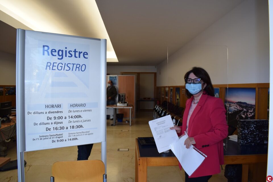 La catedrática Navarro Faure presenta su candidatura al Rectorado de la UA como opción de cambio e impulso de modernidad y para adaptar la institución a los retos sanitarios económicos y sociales derivados de la pandemia