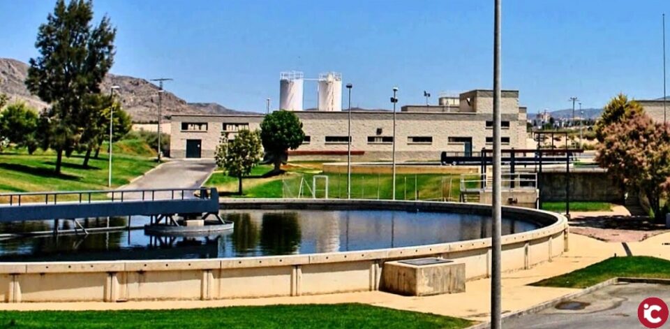 El Partido Popular vuelve a reclamar a Irene Navarro una solución urgente al problema de la depuradora