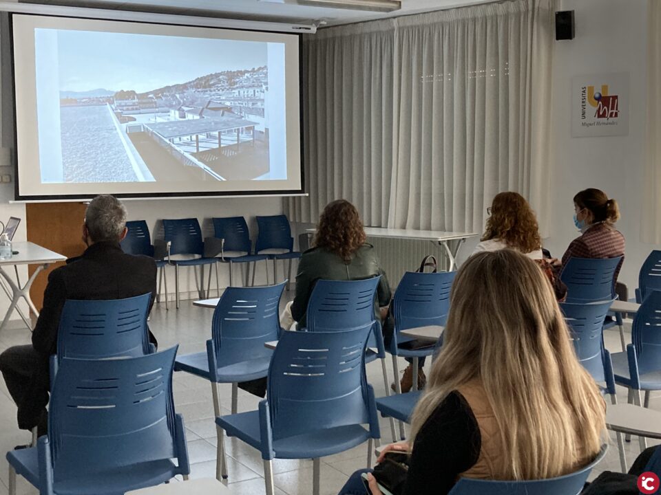 Presentación de los proyectos del Plan EDIFICANT a los tres centros escolares de Ibi que van a ver renovadas sus instalaciones