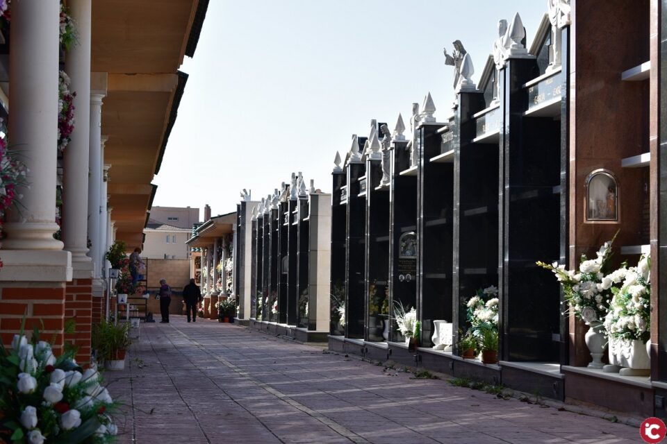 Un total de 6.800 personas han visitado el cementerio de manera escalonada durante la semana del operativo de Todos lo Santos