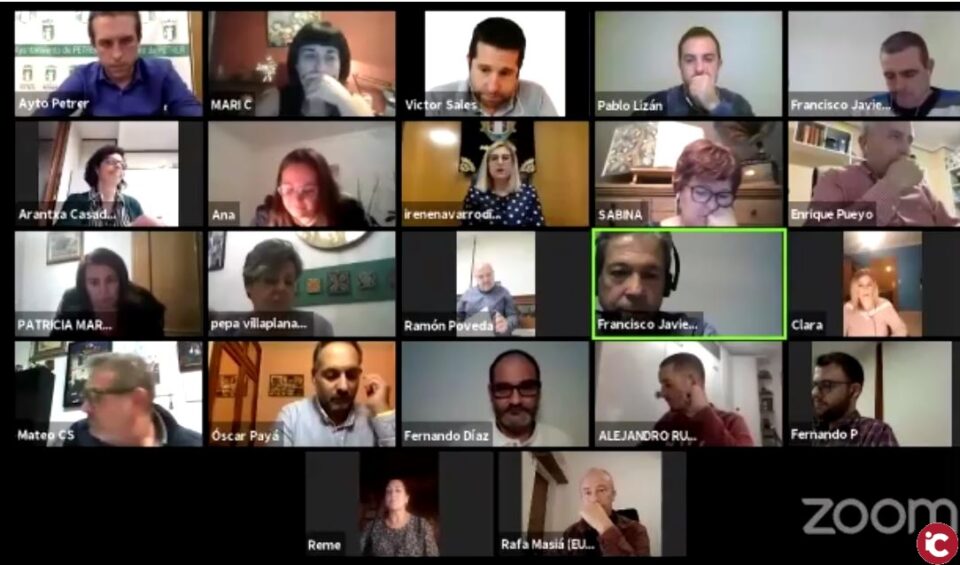 El Ayuntamiento de Petrer celebra pleno extraordinario (05/11/2020)