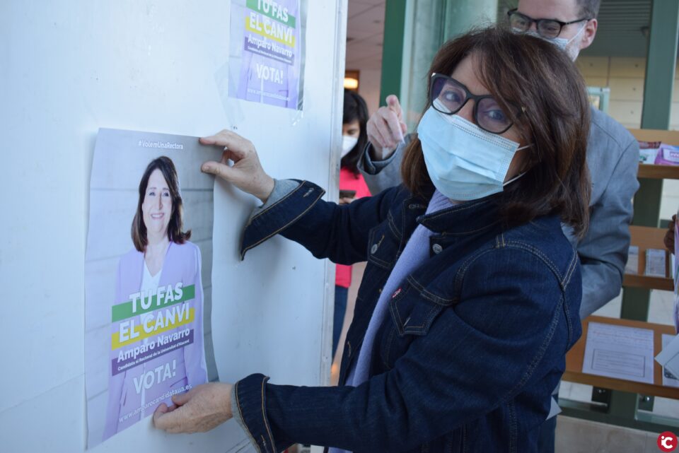 Amparo Navarro apuesta por la empleabilidad del estudiantado y propone la gratuidad de los títulos de capacitación básicos en idiomas e incrementar las ayudas para niveles B2 y superiores