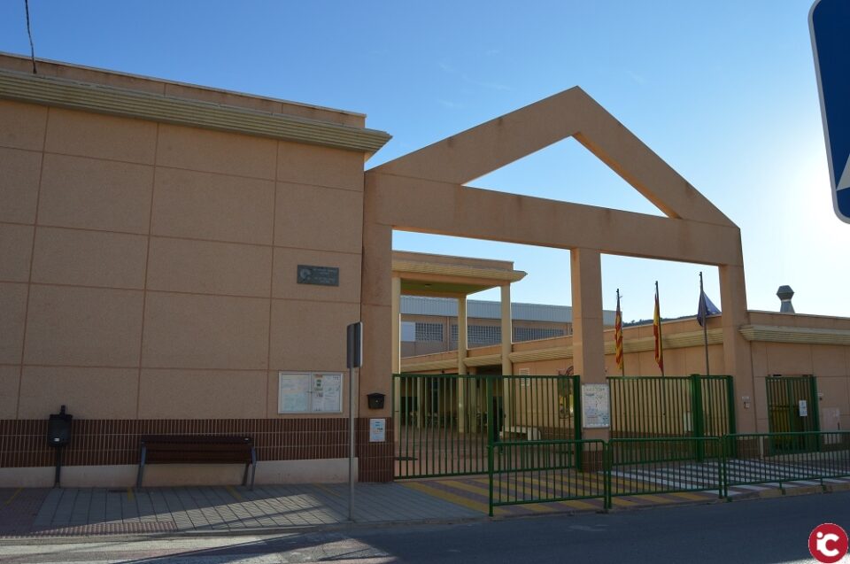 Agost se adhiere al Plan Edificant para crear nuevas aulas y otras mejoras en el colegio público La Rambla