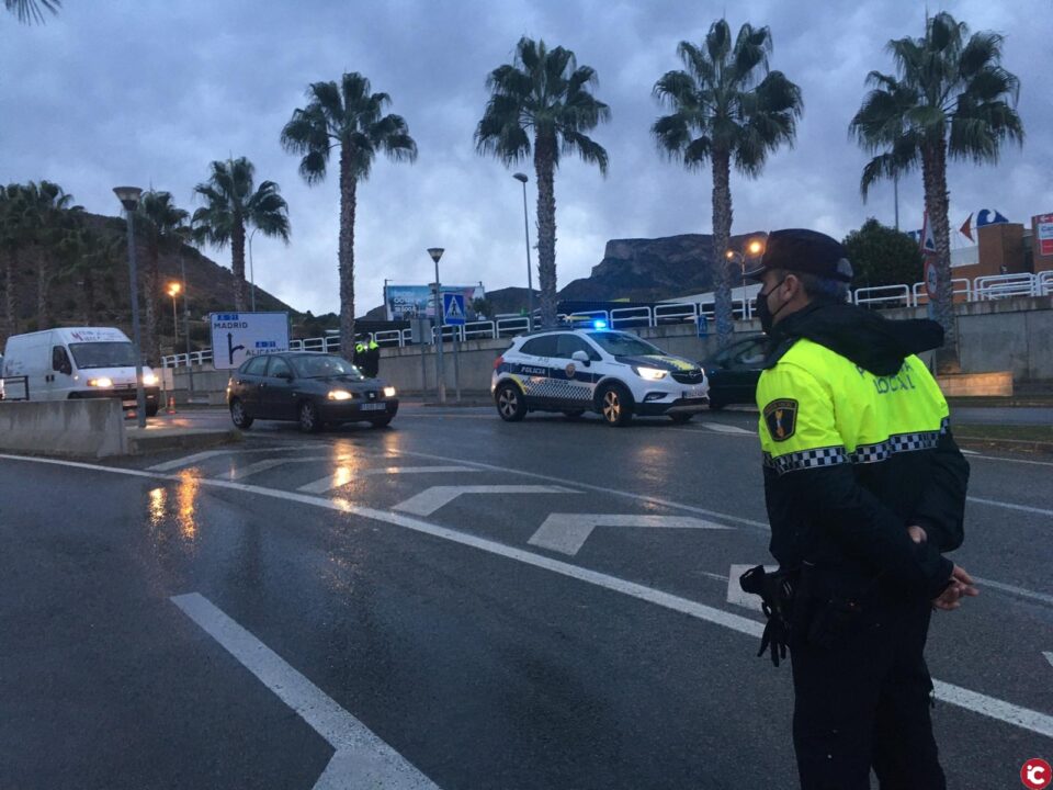 La Policía Local levanta 7 actas por fiestas privadas y 3 por saltarse el toque de queda el fin de semana