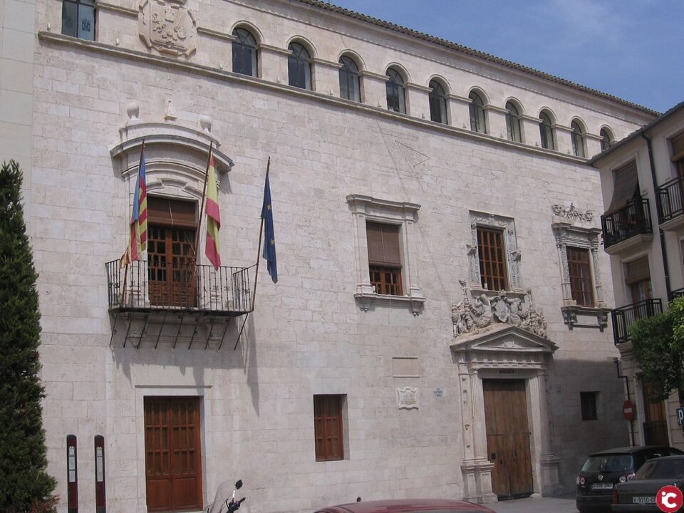 Villena recibe más de 61.000 euros en subvenciones de la Generalitat para educación