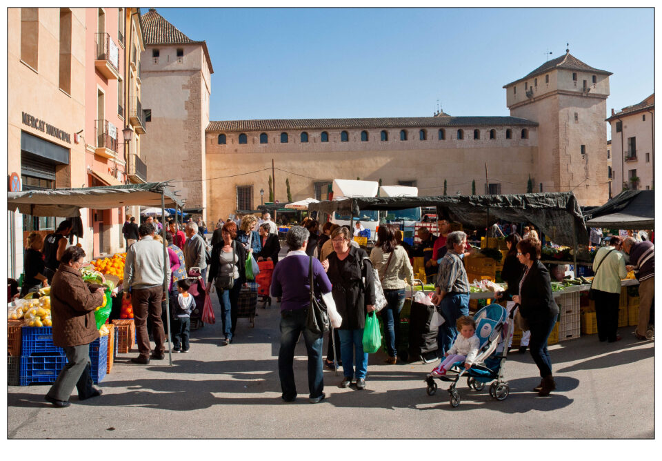 El mercat de dijous de Cocentaina torna a la seua ubicació