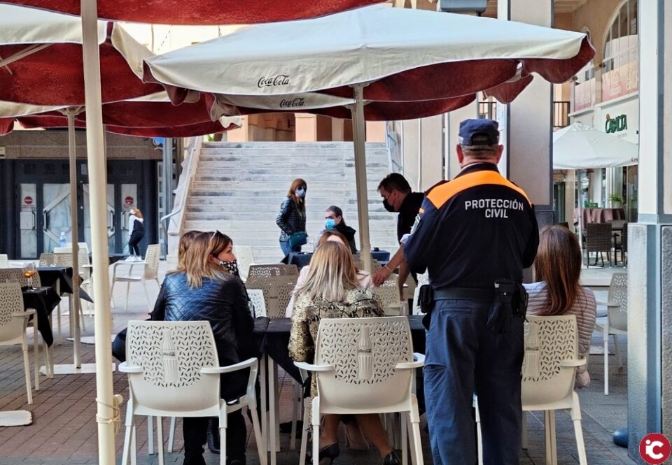 El Ayuntamiento de Elda lleva a cabo una campaña de concienciación entre clientes y gerentes de establecimientos hosteleros