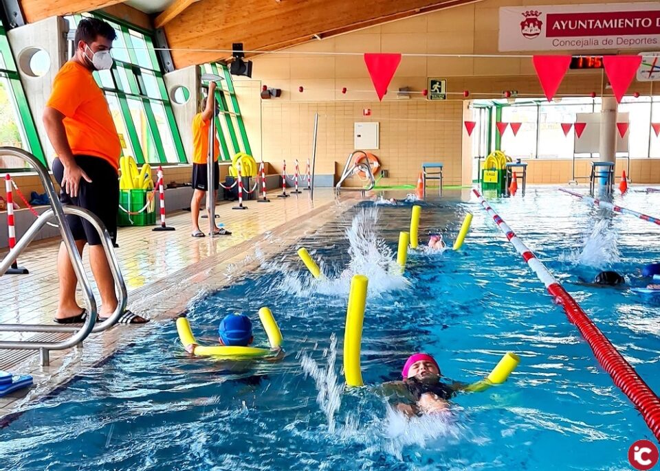 La concejalía de Deportes comienza el proceso de renovaciones de sus cursos