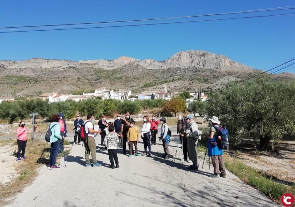 Més de 450 persones participen en les rutes gratuïtes de 20Mils organitzades per la Mancomunitat de lAlcoià i el Comtat
