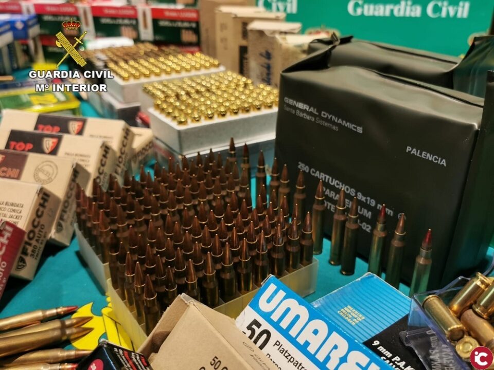 La Guardia Civil desarticula una red de tráfico de armas para el crimen organizado