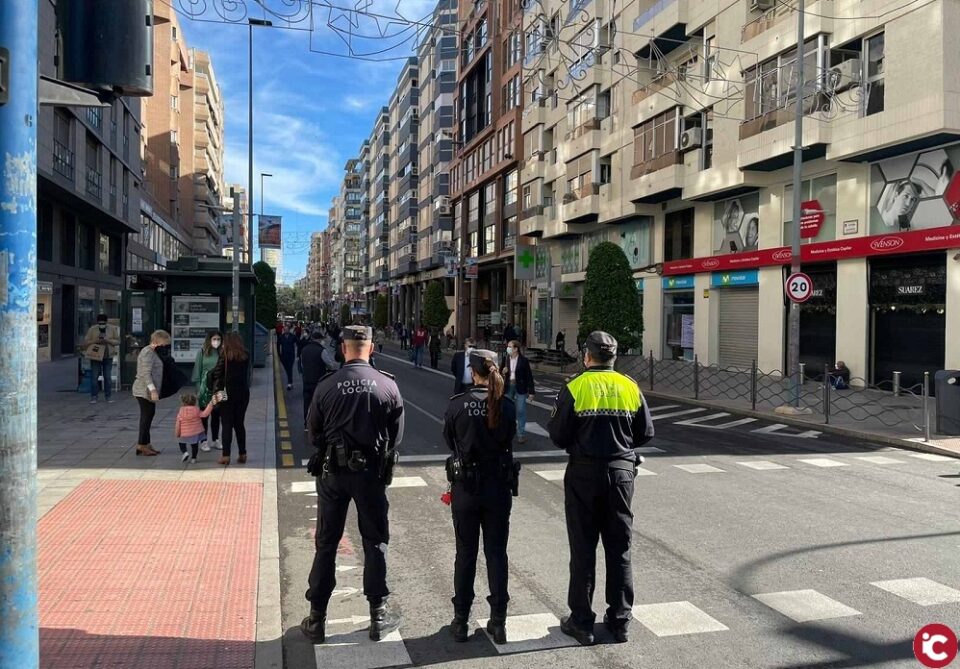El Ayuntamiento abre las calles a los peatones en el centro de Alicante esta Navidad