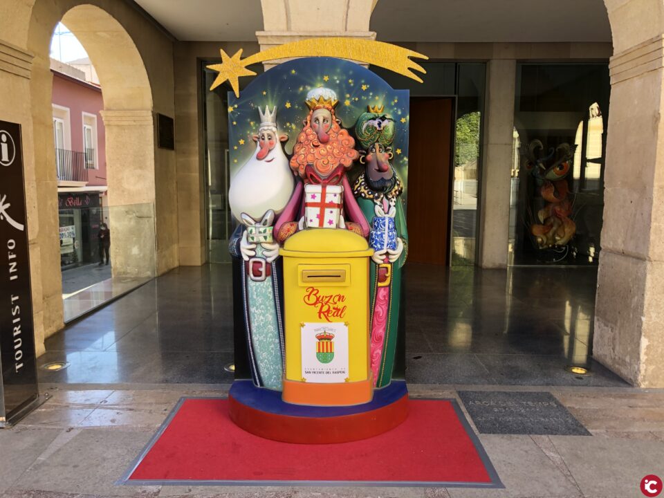 Instalados los Buzones Reales para depositar las cartas a los Reyes Magos