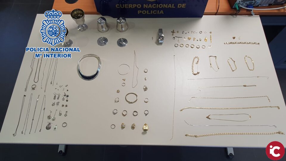 La Policía Nacional detiene a los integrantes de la banda que robaba en viviendas con el método del hilo de pegamento