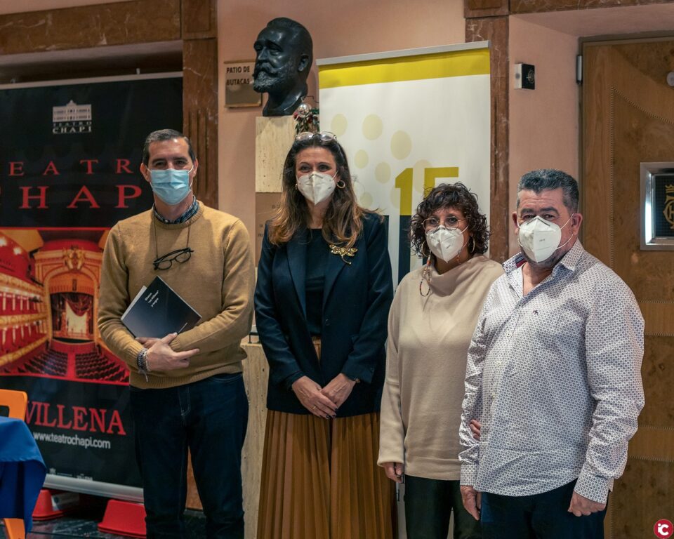 Presentado el libro de fotografía: 'Blanco en Villena y negro'