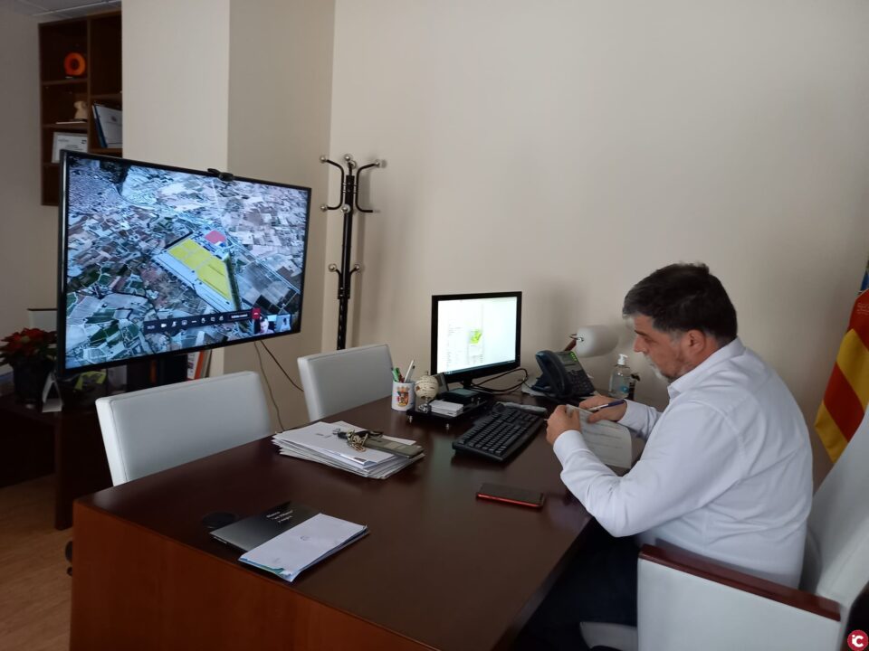 Villena presenta ante el Comisionado del Gobierno el Puerto Seco como infraestructura estratégica para reforzar el Corredor Mediterráneo