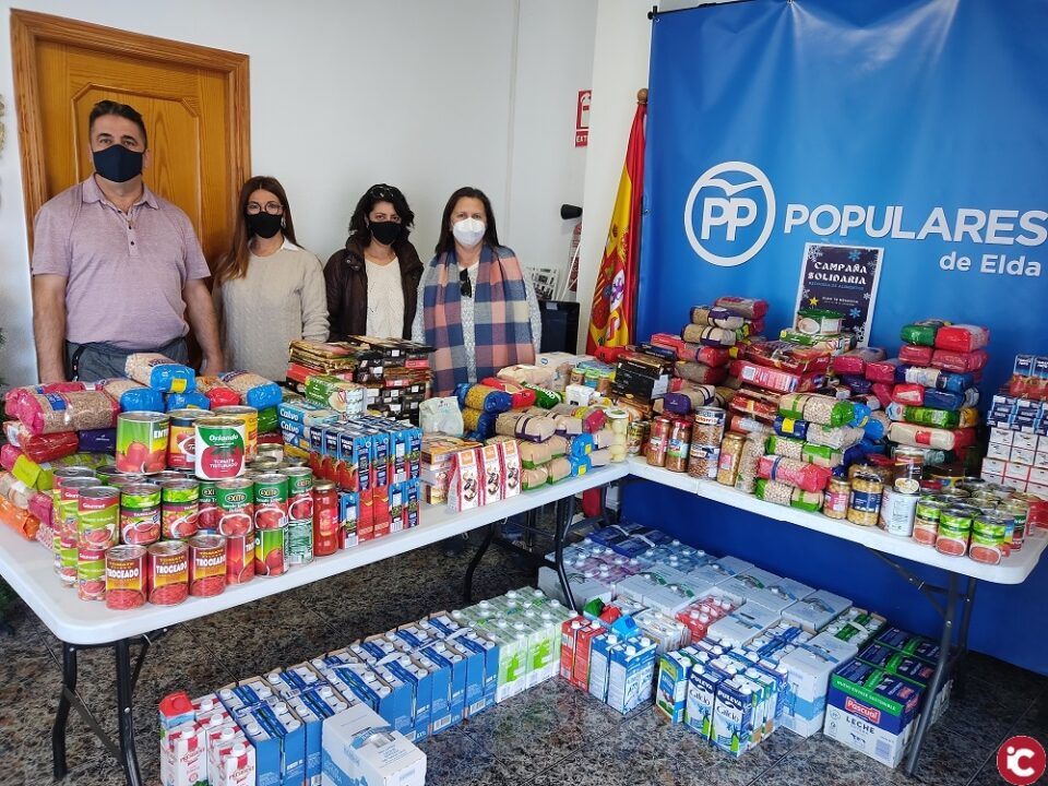 El Partido Popular recoge 618 kg de alimentos para Cáritas