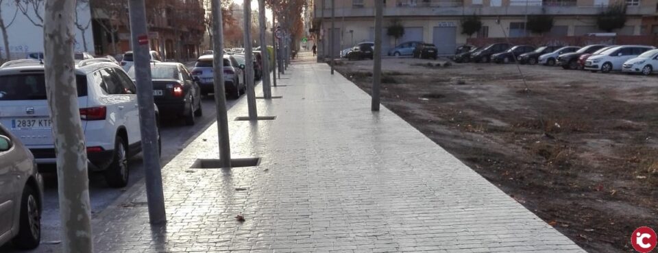 La Concejalía de Servicios y Mantenimiento realiza mejoras de accesibilidad en las aceras de diferentes vías públicas