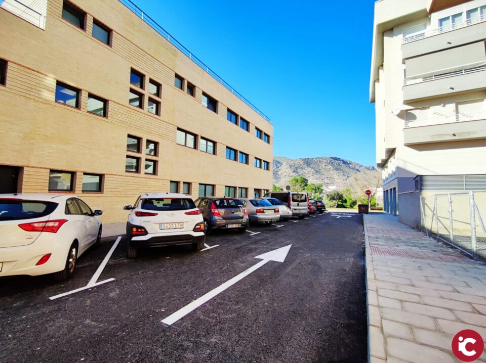 El Ayuntamiento de Elda finaliza la construcción de un aparcamiento público anexo al centro de salud Marina Española
