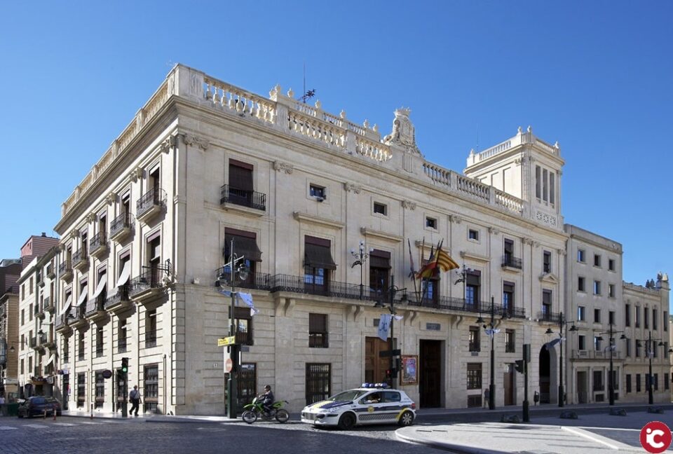 Comencen a treballar a l'Ajuntament d'Alcoi els set joves contractats a través d'AVALEM JOVES - EMPUJU 2020
