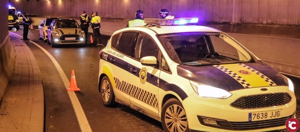 La Policía Local supera las más de cuatrocientas denuncias interpuestas en diciembre por desobediencia del estado de alarma