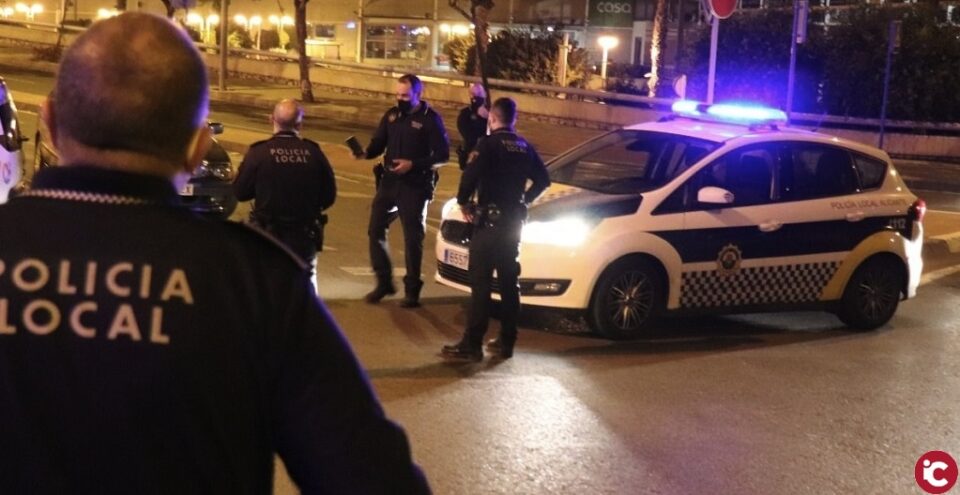 La Policía Local detuvo anoche a un conductor que se dio a la fuga en un control en Alicante