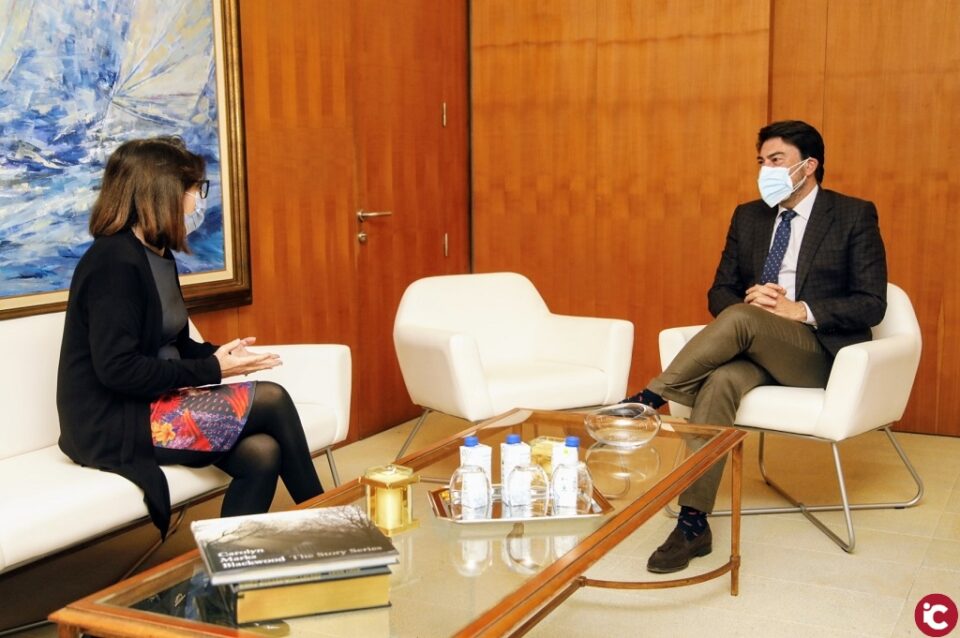 El alcalde recibe a Amparo Navarro tras su elección como nueva rectora de la Universidad de Alicante