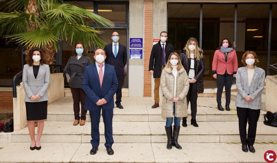 Jaume Ferrer Lloret ha tomado posesión como decano de la Facultad de Derecho de la UA en el acto institucional celebrado con la presencia de la rectora Navarro