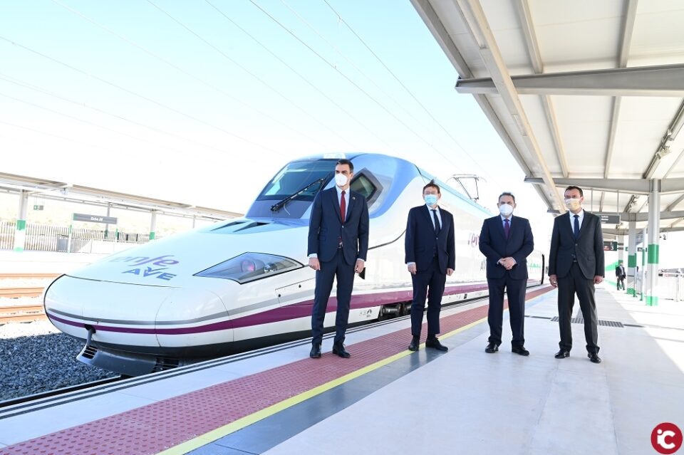 Ximo Puig reivindica la importancia estratégica del Corredor Mediterráneo y destaca que la llegada del AVE a Elche y Orihuela supone un avance sustancial para la cohesión territorial