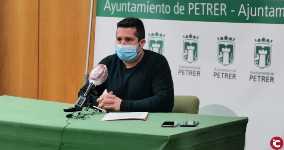 Sales lamenta que "la Concejalía de Sanidad no tengan ninguna información sobre la campaña de vacunación de la Covid