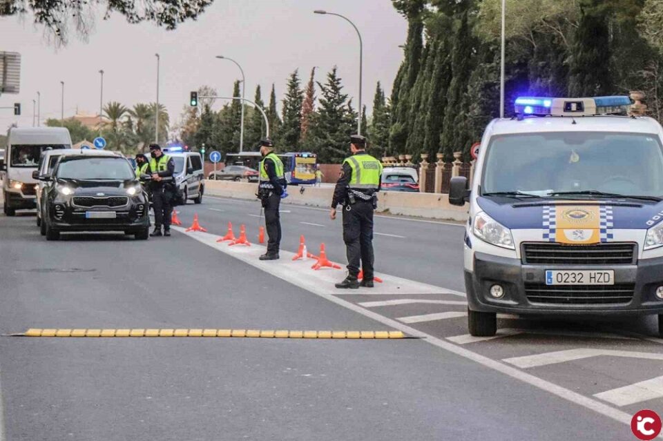 La Policía Local cierra el operativo del fin de semana con 247 sanciones para hacer frente a la pandemia en Alicante