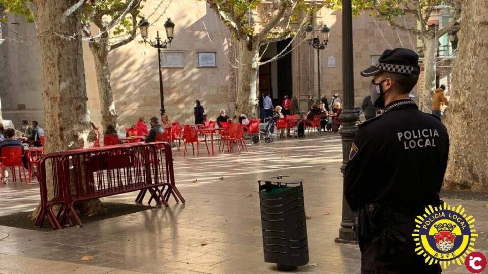 El Ayuntamiento autorizará la ampliación de las terrazas a los bares