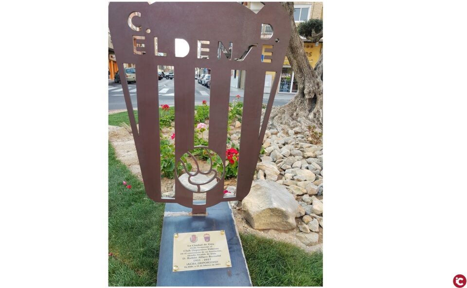 El Ayuntamiento de Elda inaugura la rotonda de la calle La Cruz en honor al Deportivo Eldense