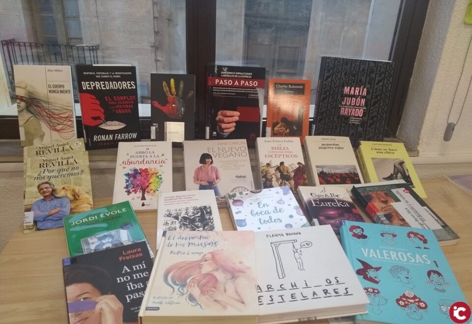 El director de las bibliotecas nos explica el proceso para tomar libros prestados