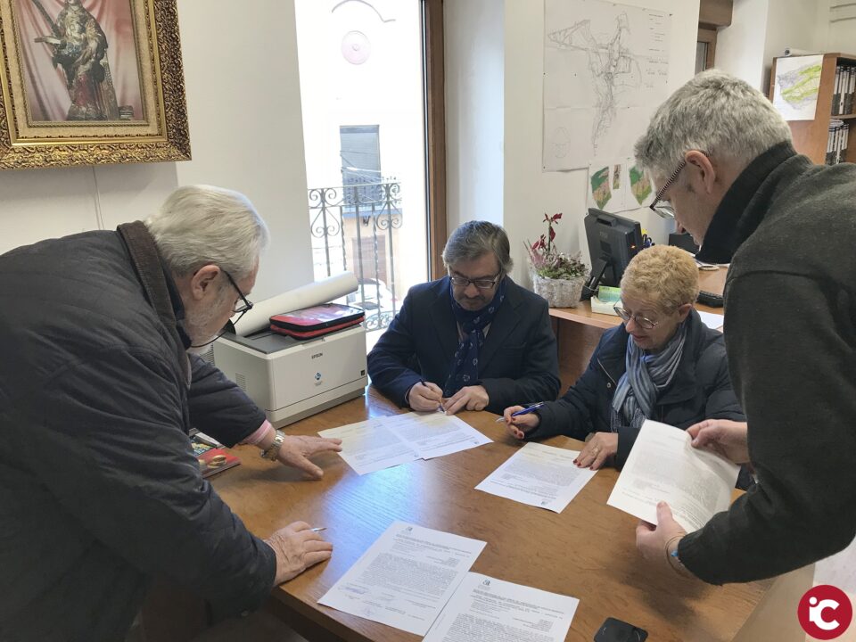 Firma del acta de recepción Alfafara