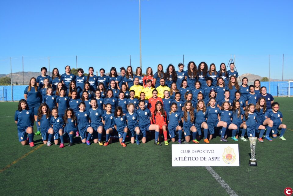 El Ayuntamiento de Aspe firma un convenio de colaboración para fomentar el deporte femenino