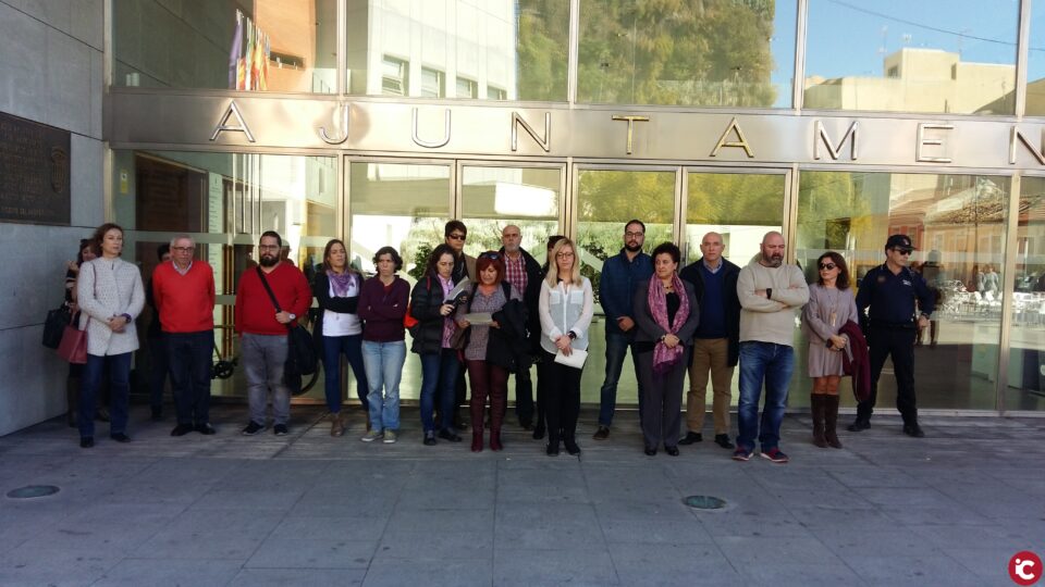 La Corporación Municipal de San Vicente del Raspeig condena la violencia machista