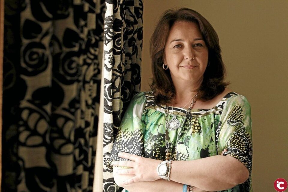 Adela Pedrosa: "Las destartaladas acusaciones del señor Costa contra mi persona no se sostienen de ninguna manera"