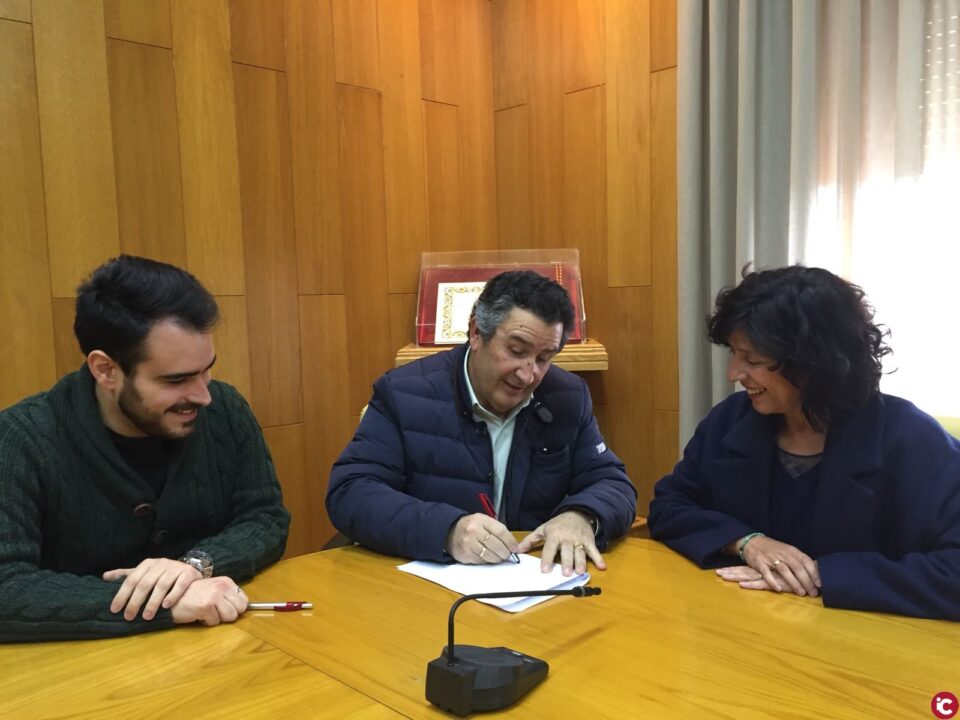 El Equipo de Gobierno de PSOE y Compromís llega a un acuerdo con el grupo municipal Sí Se Puede