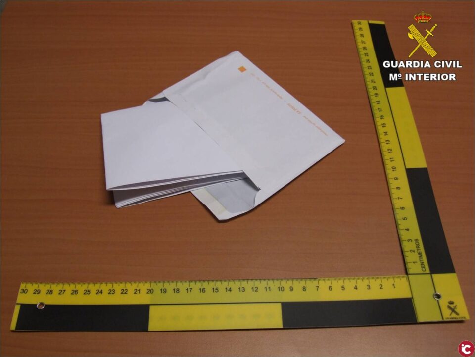 La Guardia Civil detiene en Cocentaina a un hombre que extorsionó a un septuagenario durante semanas.