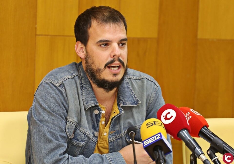 Entrevistamos al concejal de IU en Elda Iñaki Pérez