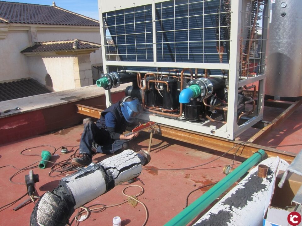Se inician los trabajos de reparación del sistema de climatización del Gómez Tortosa