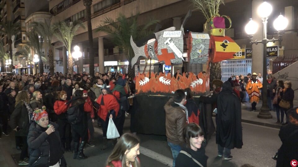 La Sardina entierra el Carnaval