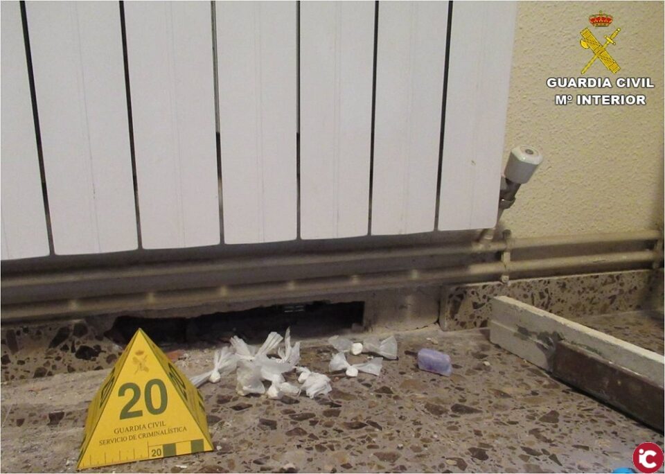 La Guardia Civil detiene en Villena a una mujer por vender droga en su salón de belleza