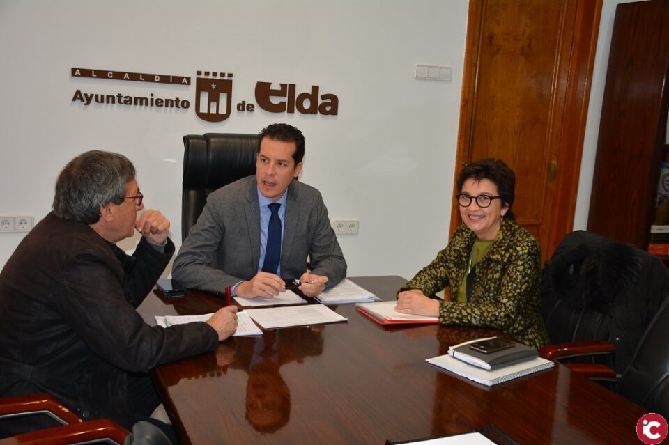Consellería reafirma el compromiso con el sector del calzado en el Plan Estratégico de la Industria Valenciana