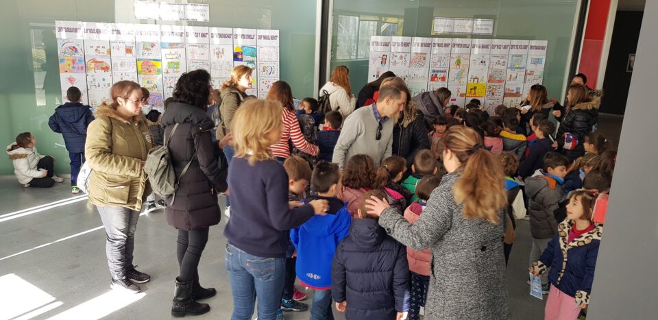 Más de 1.100 niños participan en XI concurso de dibujo escolar Mamá Trabajadora
