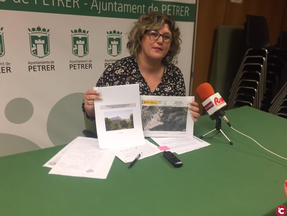 La Concejala de Medio Ambiente se reúne con los diputados provinciales de Emergencias y Medio Ambiente para abordar mejoras en la prevención de incendios