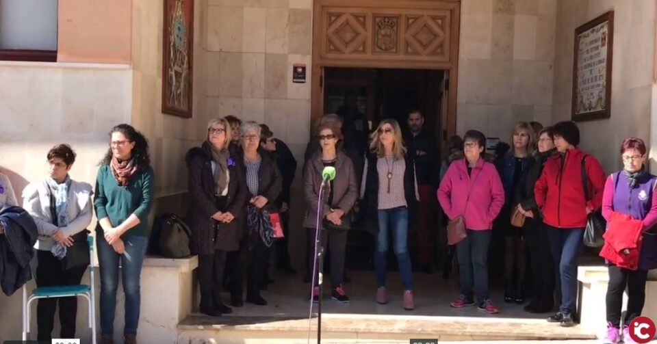 Concentració 8 de Març "Dia Internacional de la dona" a Pinos.