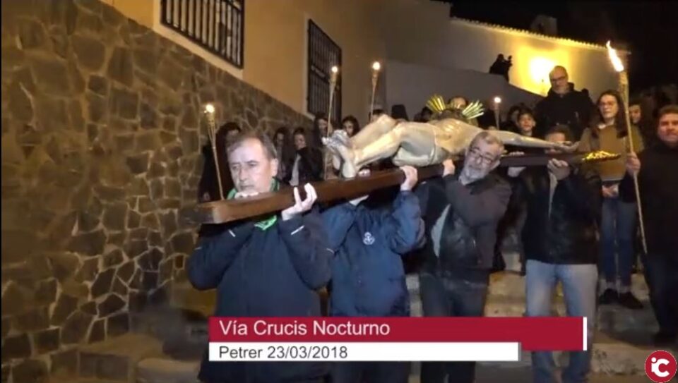 Petrer celebró el viernes el Vía Crucis Nocturno